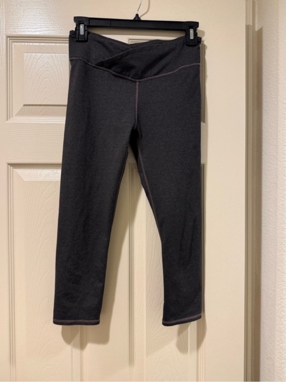 Fabletics Gray Crop Leggings Size S